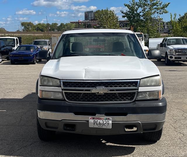 Image of Chevrolet 2500 equipment image 1