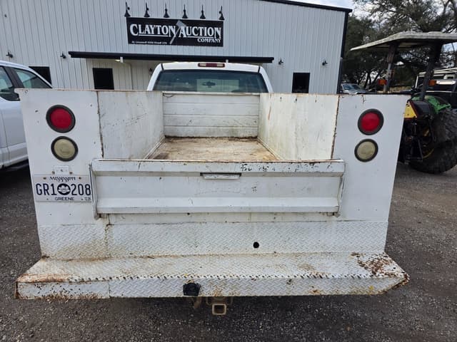 Image of Chevrolet 2500 equipment image 4