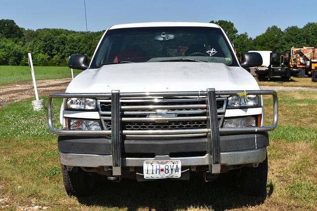 Image of Chevrolet 2500 equipment image 1
