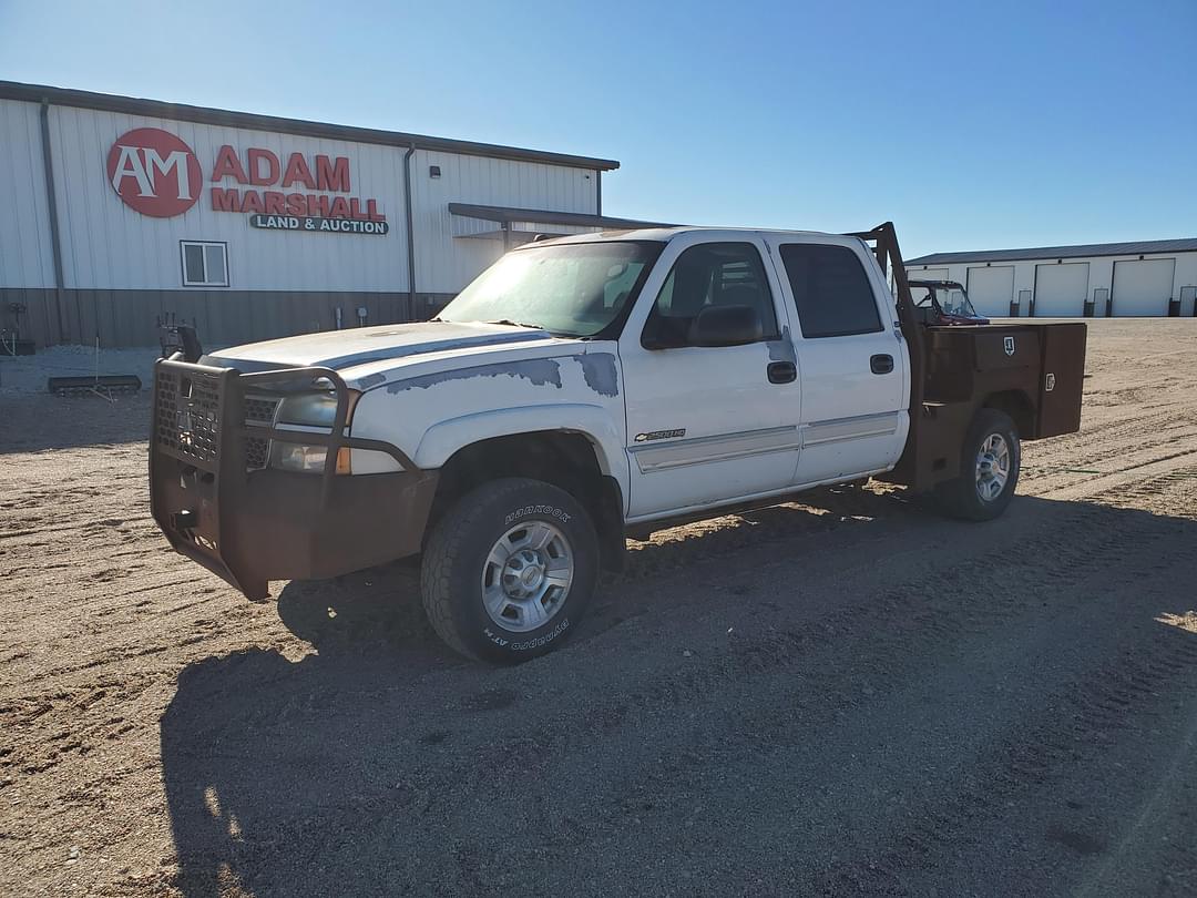 Image of Chevrolet 2500HD Primary image