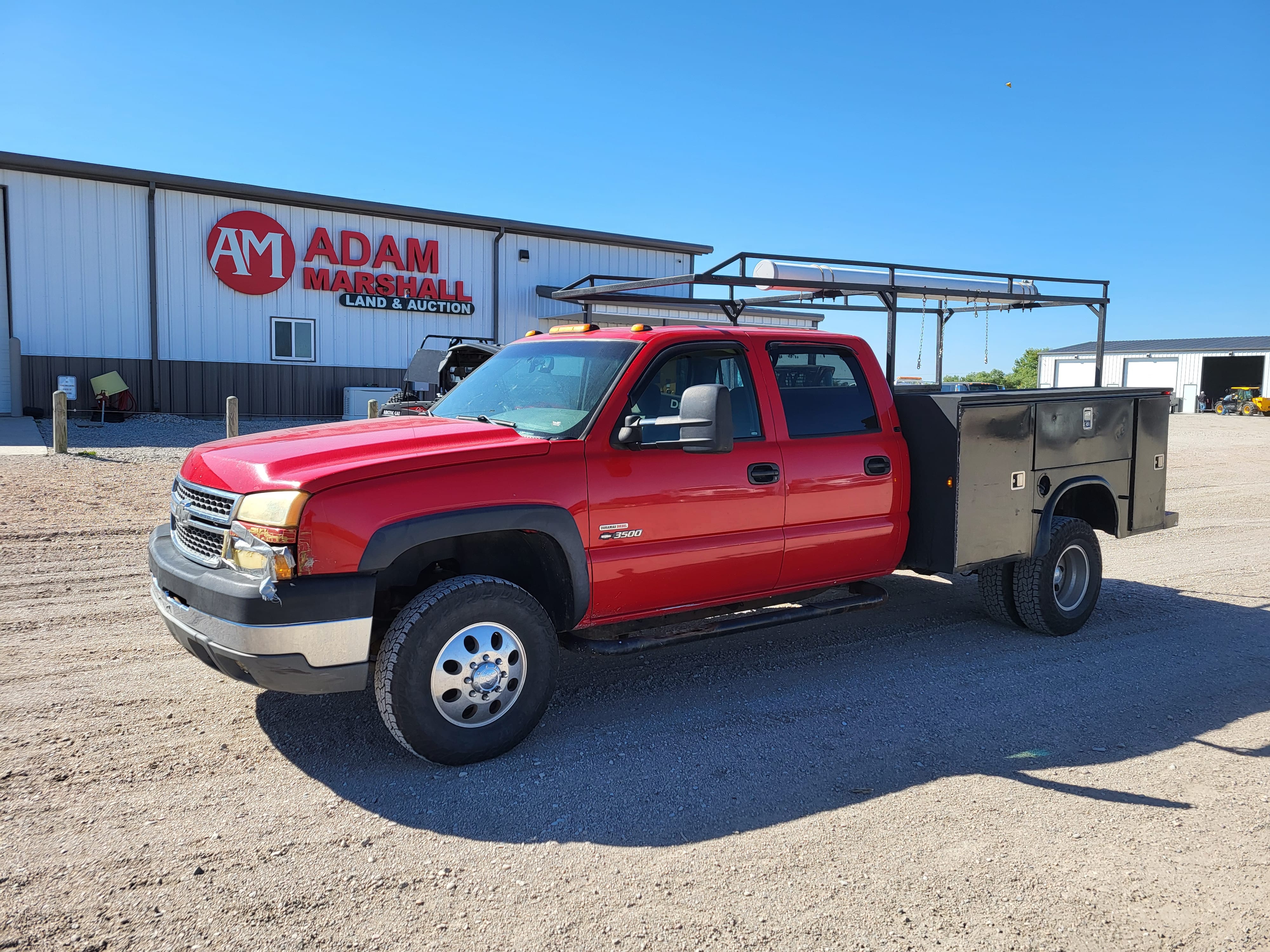 2005 Chevrolet 2500 Equipment Image0