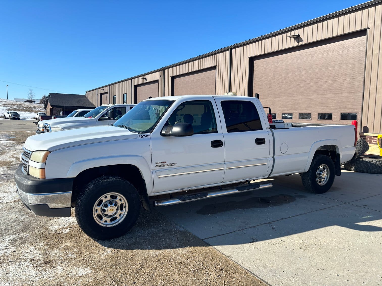 2005 Chevrolet 2500 Equipment Image0