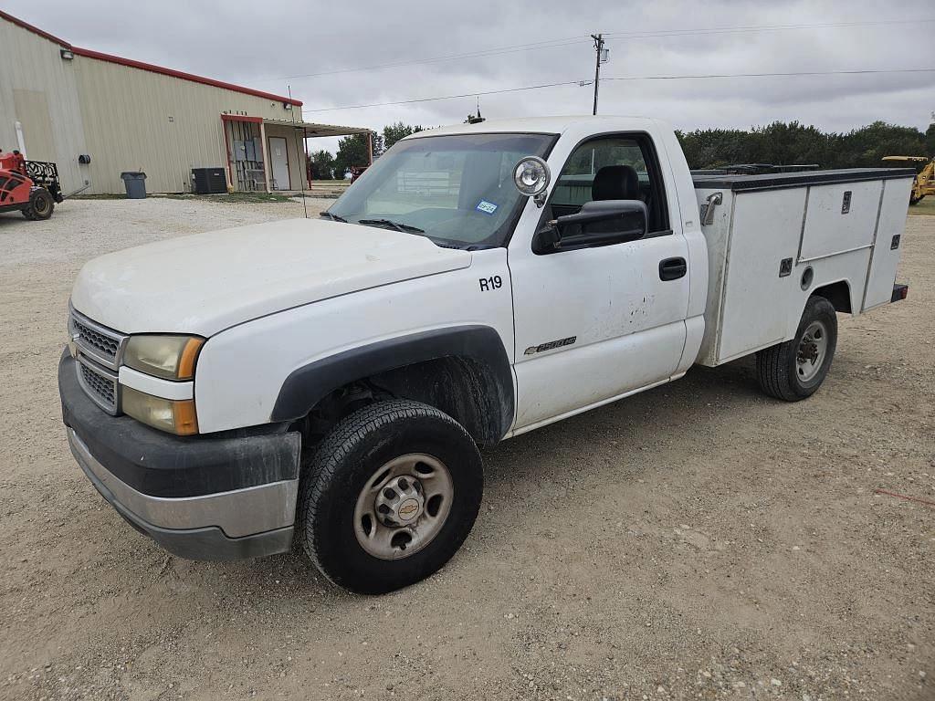 Image of Chevrolet 2500 Primary image