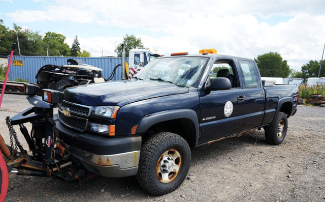 Image of Chevrolet 2500HD equipment image 1