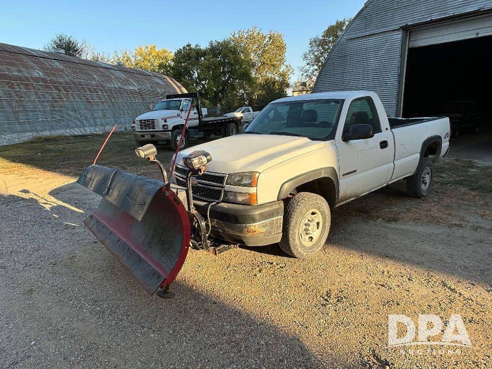 Image of Chevrolet 2500HD Primary image