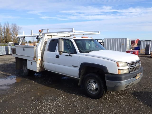 Image of Chevrolet 3500 equipment image 1