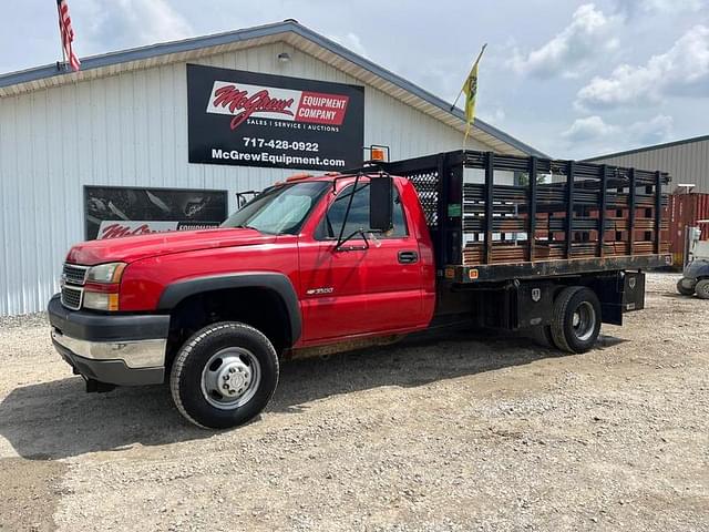Image of Chevrolet 3500 equipment image 1