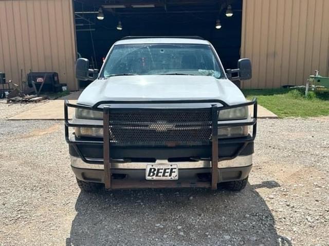 Image of Chevrolet 3500 equipment image 2