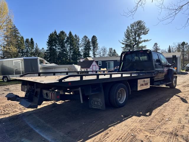 Image of Chevrolet 5500 equipment image 4