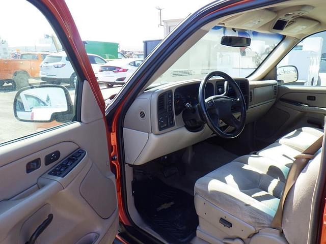 Image of Chevrolet Avalanche equipment image 4