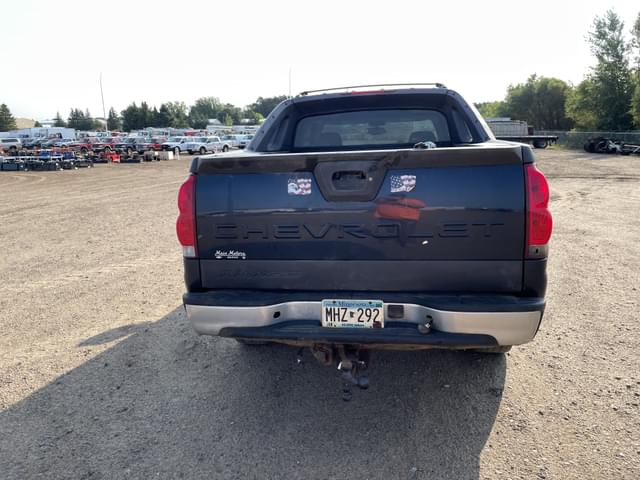 Image of Chevrolet Avalanche equipment image 3