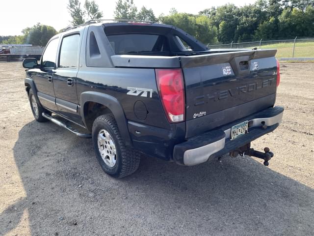 Image of Chevrolet Avalanche equipment image 2