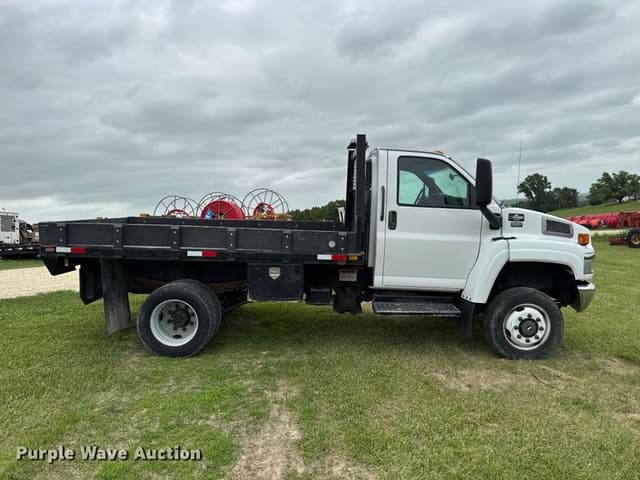 Image of Chevrolet C4500 equipment image 3