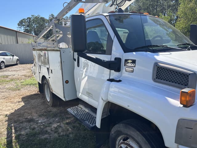 Image of Chevrolet C4500 equipment image 2