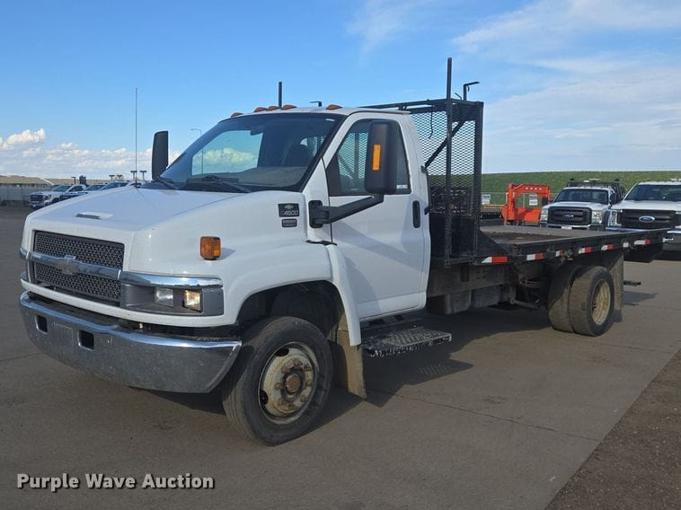 2005 Chevrolet C4500 Equipment Image0