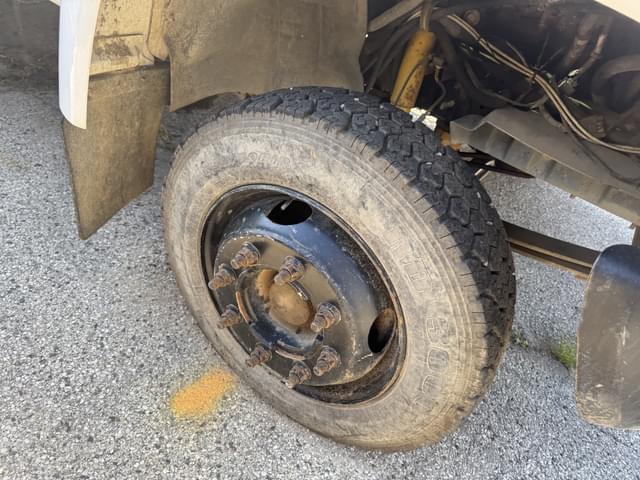 Image of Chevrolet C4500 equipment image 3