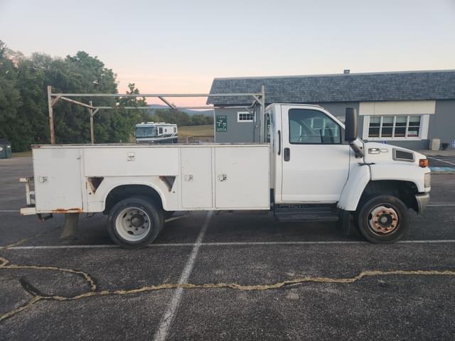 Image of Chevrolet C4500 equipment image 2