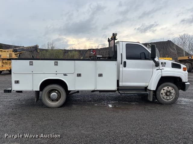 Image of Chevrolet C4500 equipment image 3