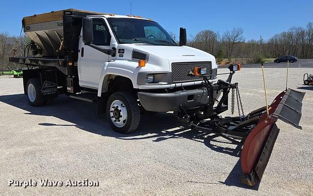 Image of Chevrolet C5500 equipment image 2