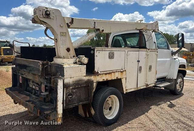 Image of Chevrolet C5500 equipment image 4