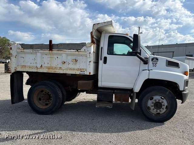 Image of Chevrolet C6500 equipment image 3