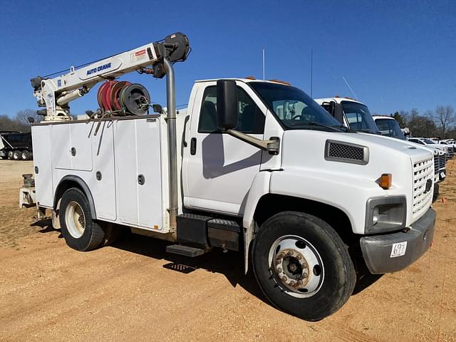 Image of Chevrolet C6500 equipment image 3