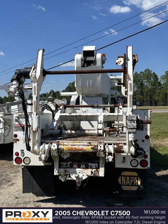Image of Chevrolet C7500 equipment image 3