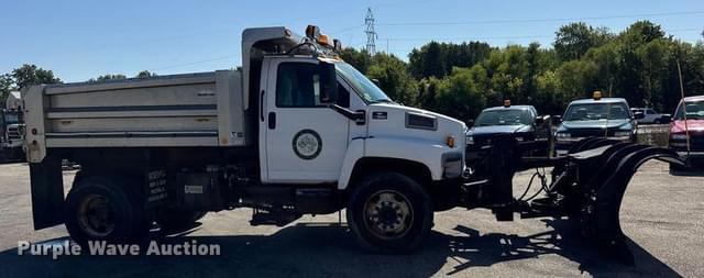 Image of Chevrolet C7500 equipment image 3