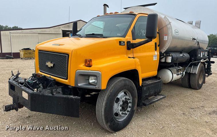 Image of Chevrolet C7500 Primary image