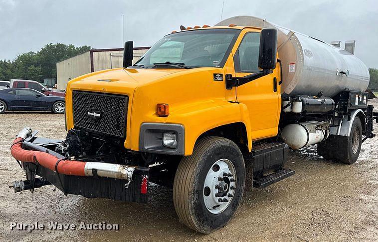 Image of Chevrolet C7500 Primary image