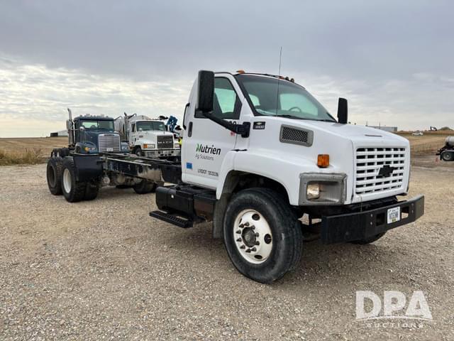 Image of Chevrolet C8500 equipment image 4