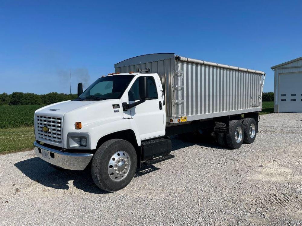 Main image Chevrolet C8500