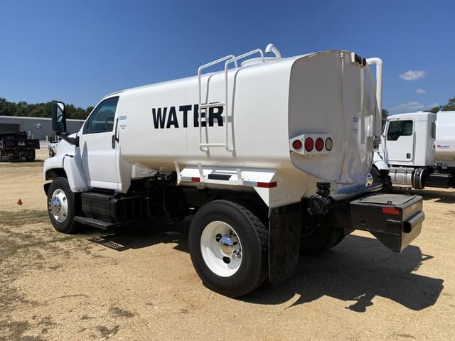 Image of Chevrolet C8500 equipment image 1