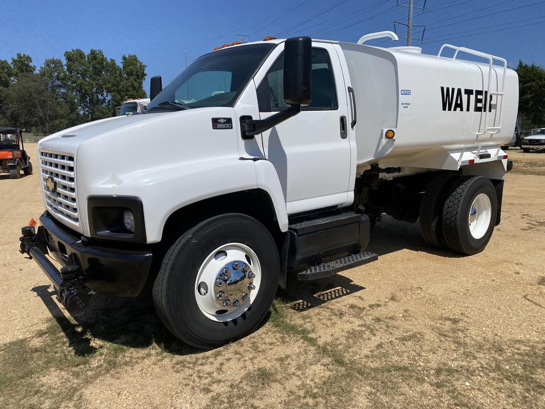 Image of Chevrolet C8500 Primary image