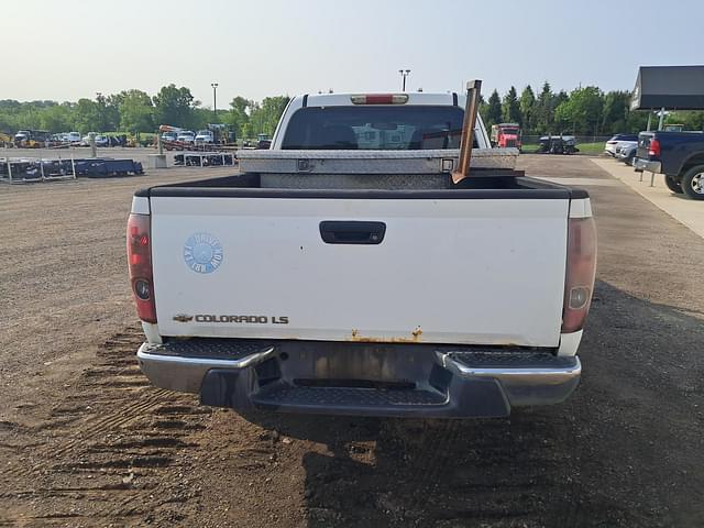 Image of Chevrolet Colorado equipment image 3