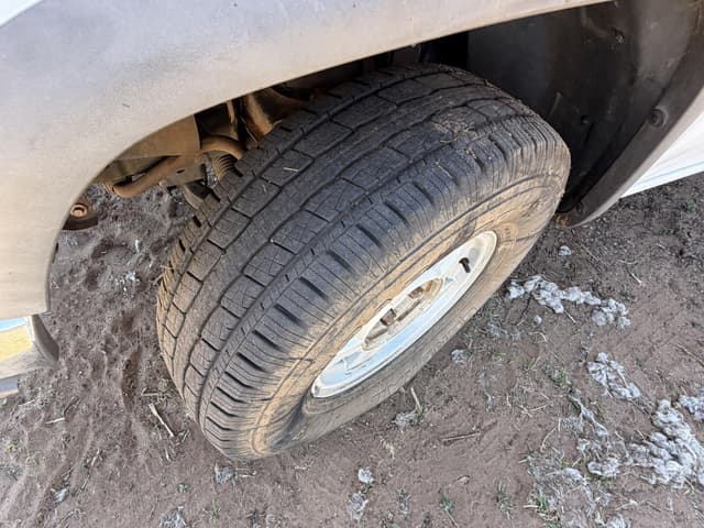 Image of Chevrolet Colorado equipment image 2