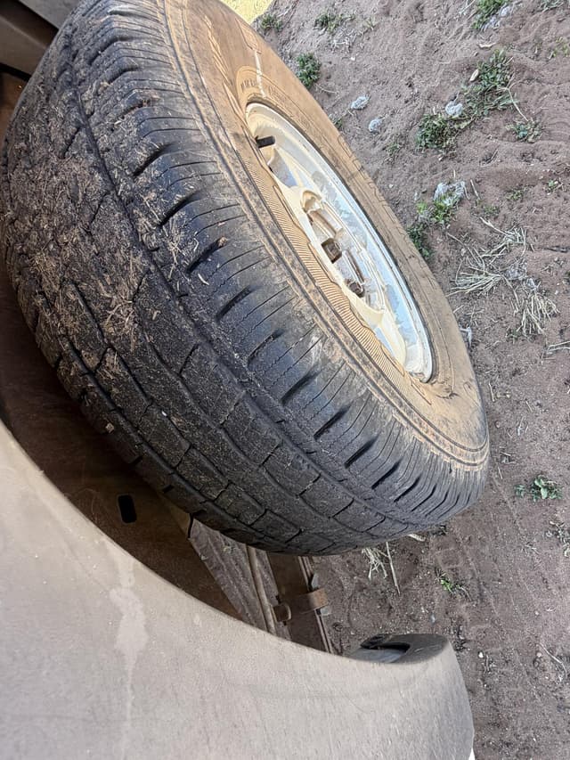 Image of Chevrolet Colorado equipment image 1