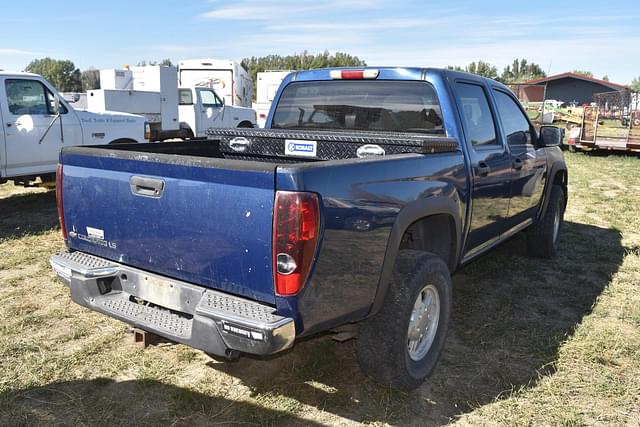 Image of Chevrolet Colorado equipment image 4