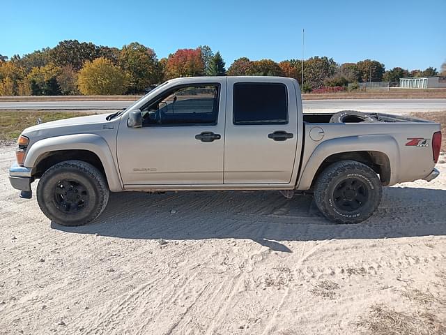 Image of Chevrolet Colorado equipment image 3