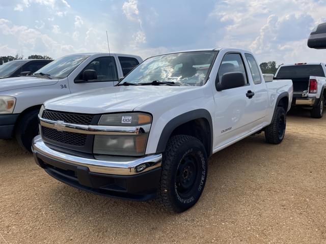 Image of Chevrolet Colorado equipment image 2
