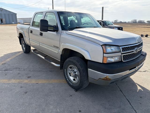 Image of Chevrolet K2500 equipment image 2