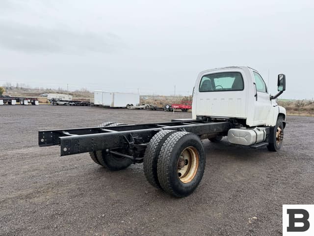 Image of Chevrolet Kodiak C6500 equipment image 4