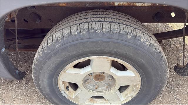 Image of Chevrolet 1500 equipment image 4