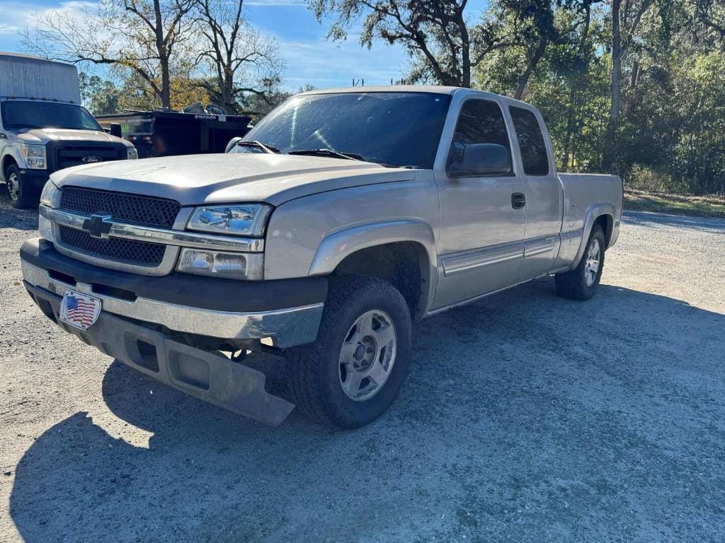 2005 Chevrolet 1500 Equipment Image0