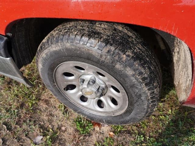 Image of Chevrolet 1500 equipment image 2