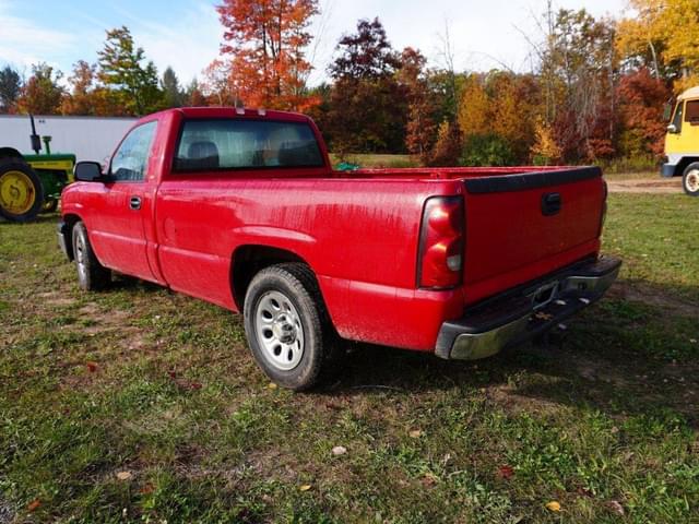 Image of Chevrolet 1500 equipment image 4