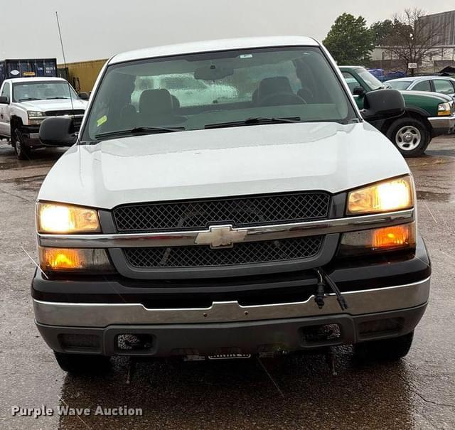 Image of Chevrolet 1500 equipment image 1