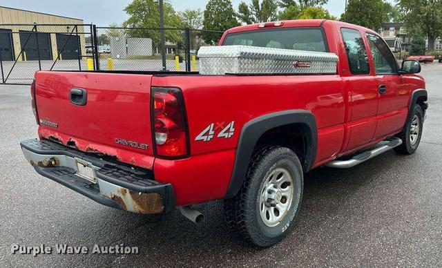 Image of Chevrolet 1500 equipment image 4