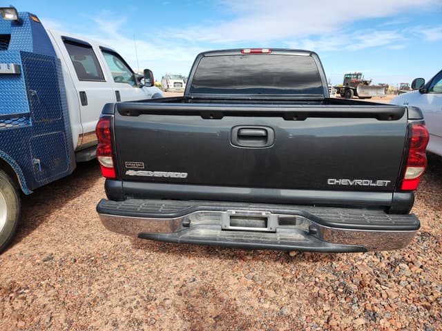 Image of Chevrolet 1500 equipment image 4