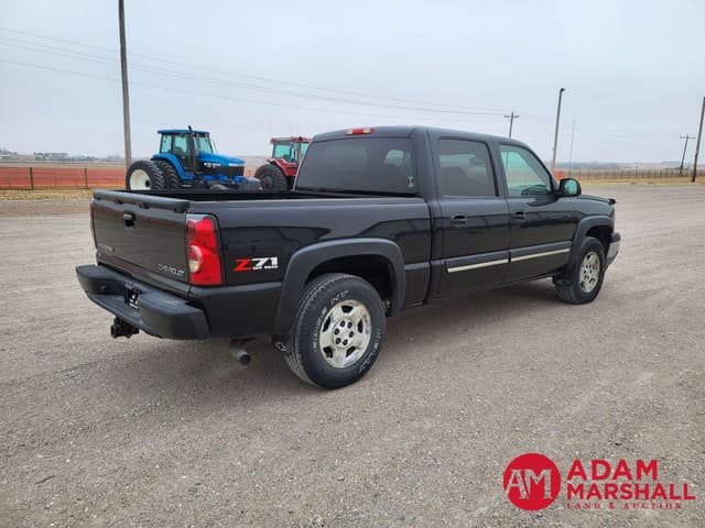 Image of Chevrolet 1500 equipment image 2